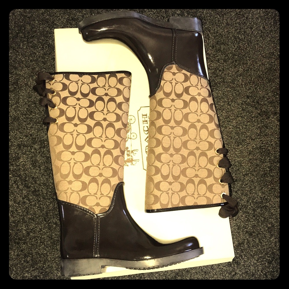 NEW Coach Tristee shiny lace up rain boots 10
